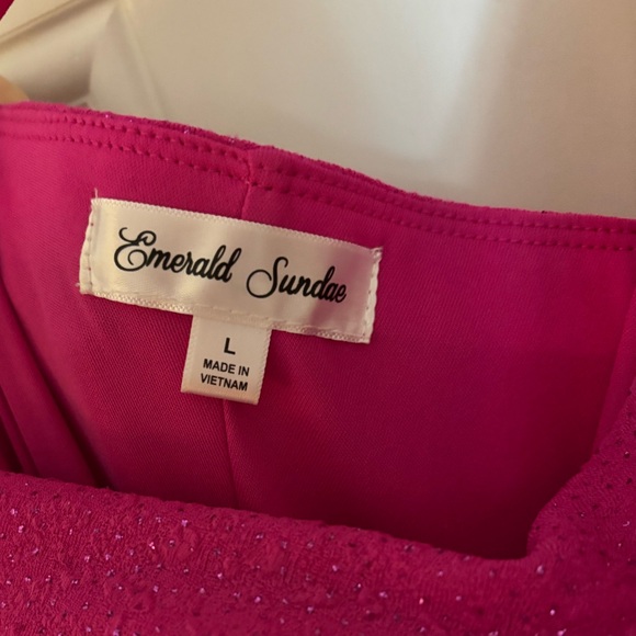 NWT Emerald Sundae
Juniors' Glitter-Knit One-Shoulder Dress | Large - Picture 5 of 5